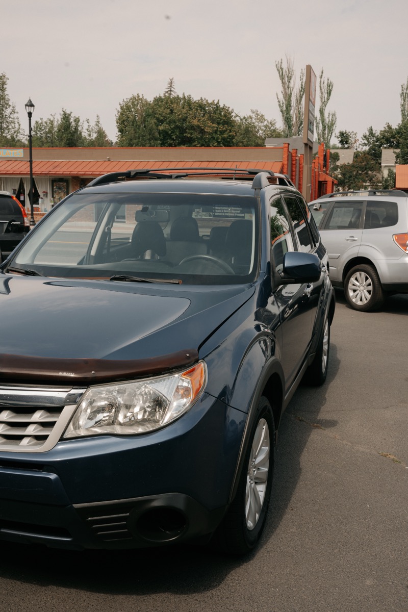 Completed windshield replacement by New Delta in Pullman